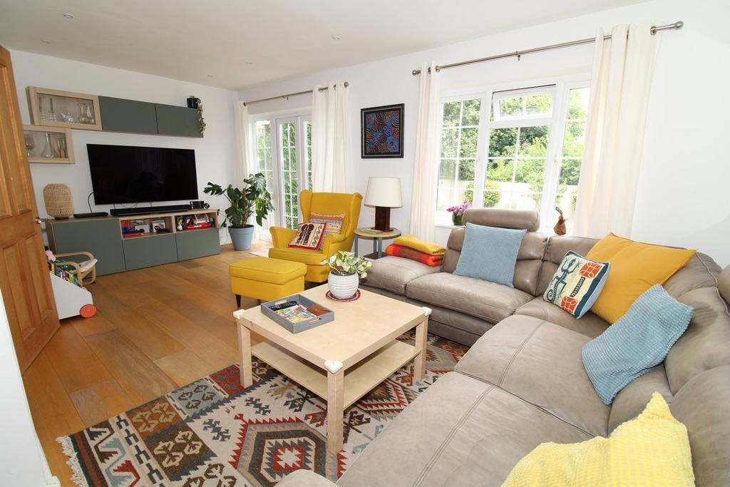 Cumberland Road, Bromley, BR2 4 bed end of terrace house for sale £