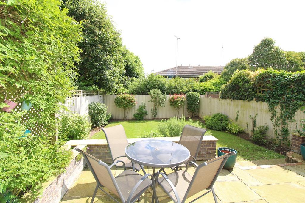 Cumberland Road, Bromley, BR2 4 bed end of terrace house for sale £