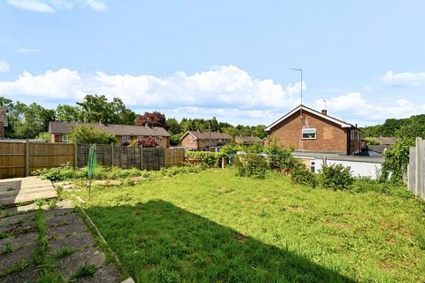 3 bedroom semi-detached house for sale, Applegarth Avenue, Guildford, GU2