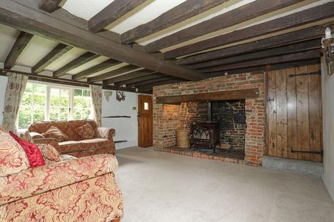 3 bedroom cottage for sale, Stone Street, Petham, CT4