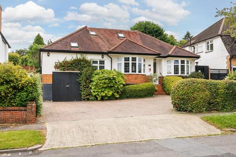 4 bedroom detached house for sale, Garlichill Road, Epsom KT18