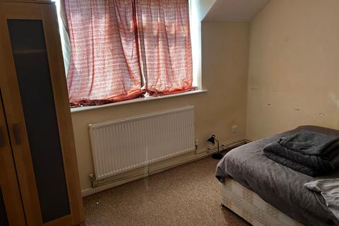 1 bedroom terraced house to rent, Harrier Mews, London SE28