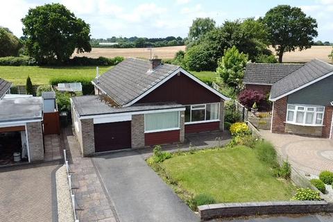 3 bedroom bungalow for sale, Springbank Avenue, York, YO19