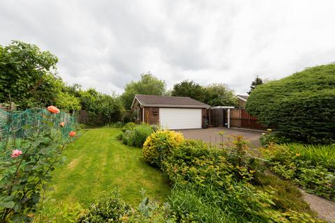 3 bedroom detached bungalow for sale, Farnley Road, Chingford