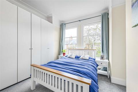 2 bedroom maisonette for sale, Cambray Road, London, SW12