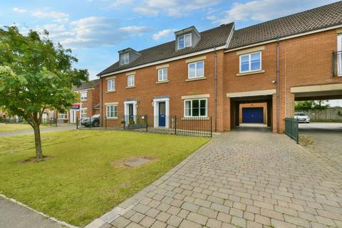 4 bedroom semi-detached house for sale, Collingsway, West Park, Darlington