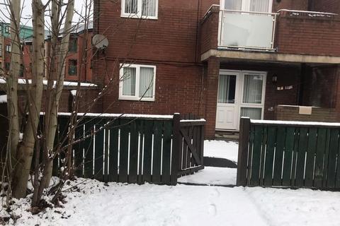 1 bedroom flat to rent, Manchester M12