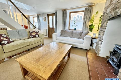 3 bedroom end of terrace house for sale, South Street, Hatherleigh, Okehampton, Devon, EX20