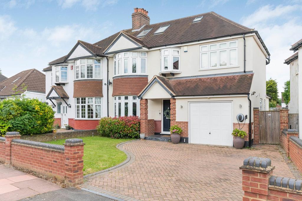 Park Avenue, West Wickham, BR4 5 bed semidetached house £4,000 pcm