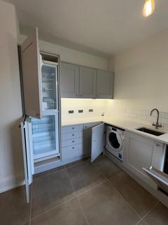 2 bedroom apartment to rent, Minster Precincts, Peterborough PE1