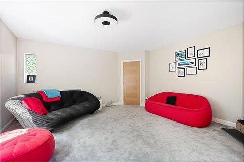 4 bedroom detached house to rent, Hornbeam Crescent, Harrogate, North Yorkshire, HG2