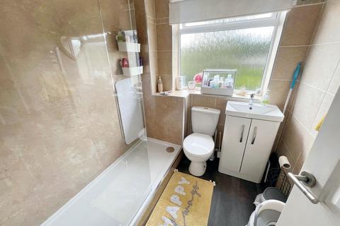 3 bedroom terraced house for sale, Kestrel Way, Royal Quays, North Shields, Tyne and Wear, NE29 6XH