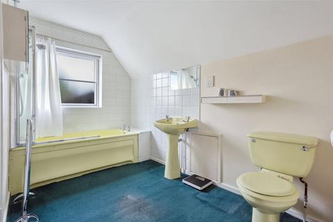 6 Bournefield, Sherborne St John, Basingstoke, RG24 9JB