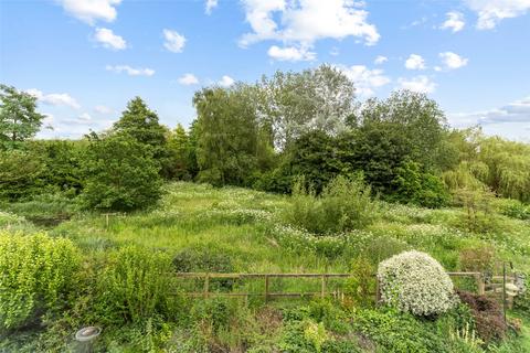 6 Bournefield, Sherborne St John, Basingstoke, RG24 9JB