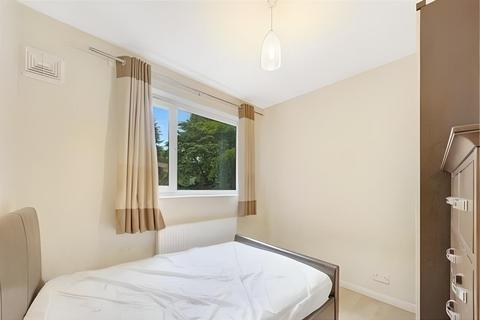 3 bedroom apartment to rent, Hertford Lodge, Southfields, SW19