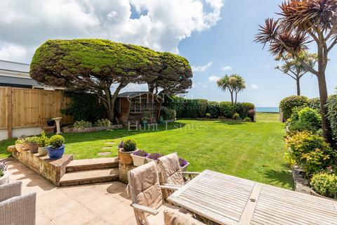 5 bedroom semi-detached house for sale, Victoria Avenue, St Lawrence, Jersey. JE3 1LU