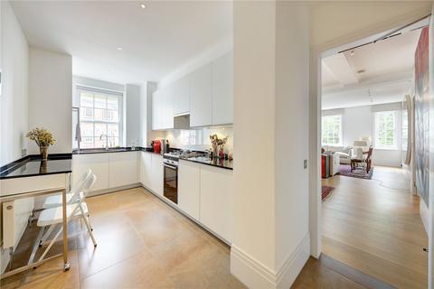47 Campden Hill Gate, London, W8 7QJ