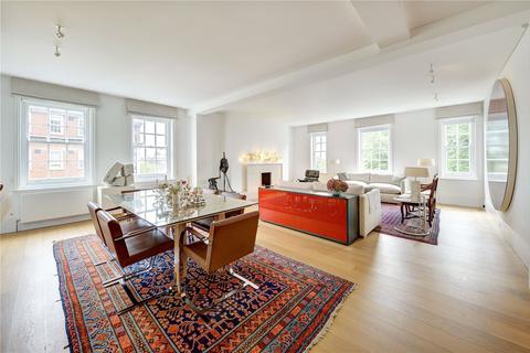 47 Campden Hill Gate, London, W8 7QJ