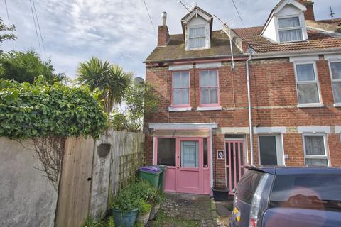 8 Myrtle Road, Folkestone, CT19 6EE
