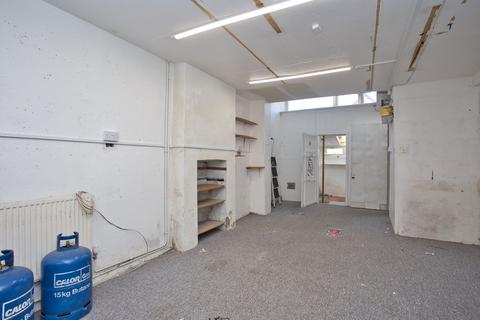 8 Myrtle Road, Folkestone, CT19 6EE