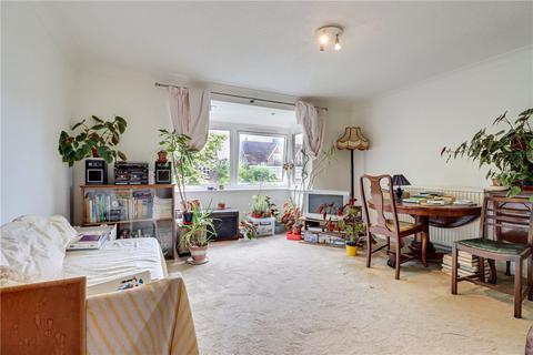 2 bedroom flat for sale, Copper Beeches, Milton Road, Harpenden, Hertfordshire