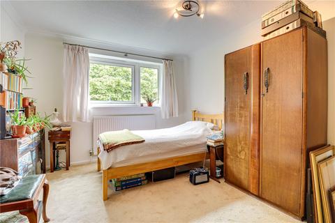 2 bedroom flat for sale, Copper Beeches, Milton Road, Harpenden, Hertfordshire