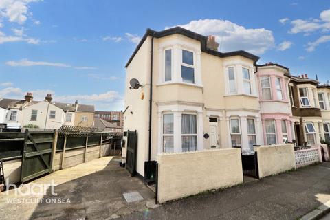 18 Beresford Road, Southend-on-sea, SS1 2TW