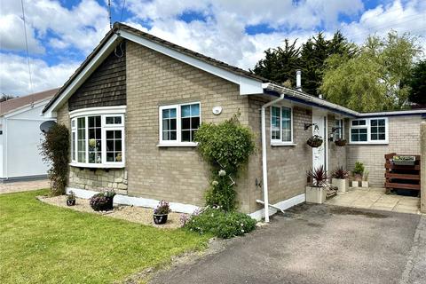 2 bedroom bungalow for sale, The Meadway, Christchurch BH23