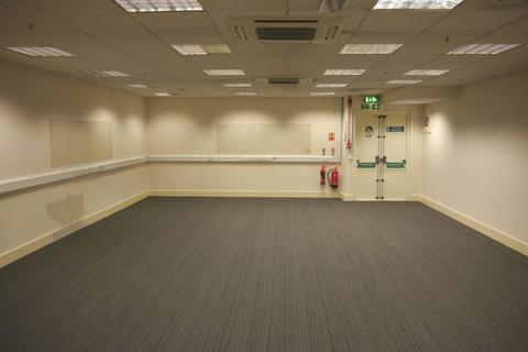 Office to rent, Marlowes