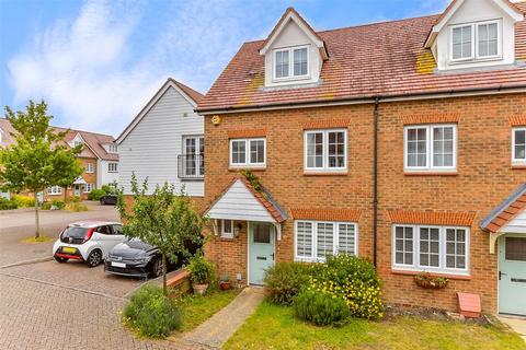 4 bedroom semi-detached house for sale, Lakeside Avenue, Faversham, Kent