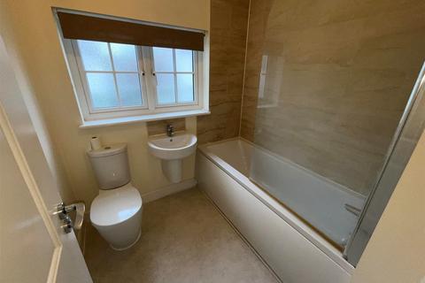 55 Lakeside Avenue, Faversham, ME13 7FE