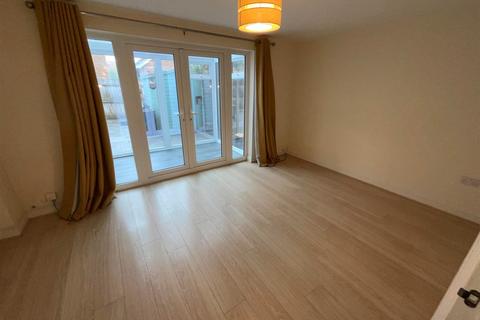 55 Lakeside Avenue, Faversham, ME13 7FE