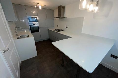 55 Lakeside Avenue, Faversham, ME13 7FE
