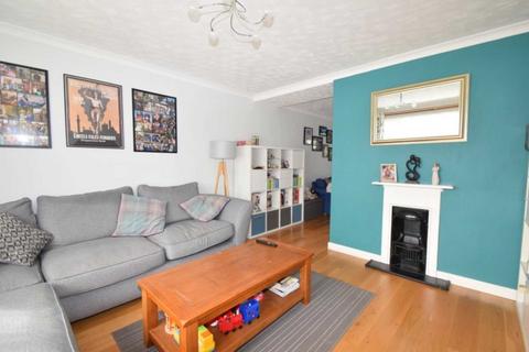3 bedroom terraced house for sale, Farm Close, Chalgrove