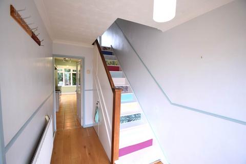 17 Farm Close, Chalgrove, Oxford, OX44 7RL