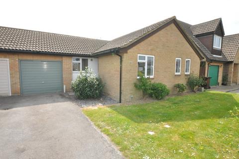 3 bedroom bungalow to rent, The Briary, Bexhill-on-Sea, TN40