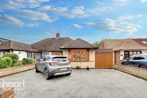 3 bedroom semi-detached bungalow for sale, Fyfield Close, West Horndon