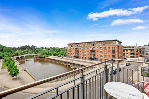 2 bedroom apartment for sale, Woodhouse Close, Worcester