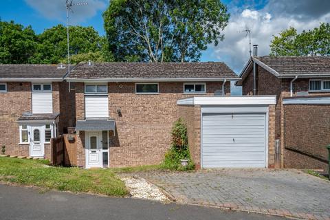 3 bedroom detached house for sale, Severndale, Droitwich, Worcestershire, WR9