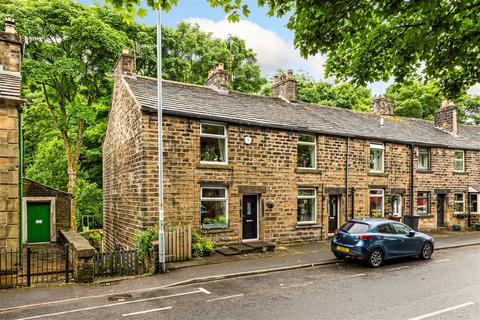 3 bedroom end of terrace house for sale, Manchester Road, Greenfield, Saddleworth
