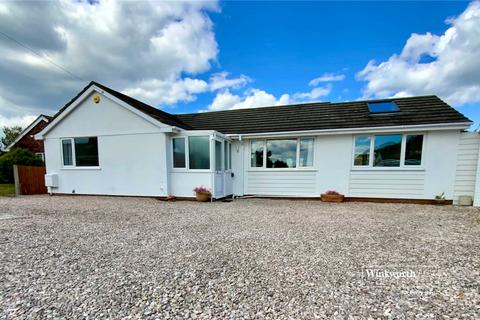 3 bedroom bungalow for sale, Dunlin Close, Mudeford, Christchurch, BH23