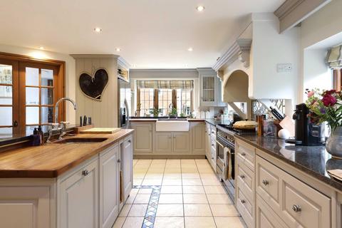 7 bedroom detached house for sale, High Street North, Stewkley, Leighton Buzzard, Buckinghamshire, LU7