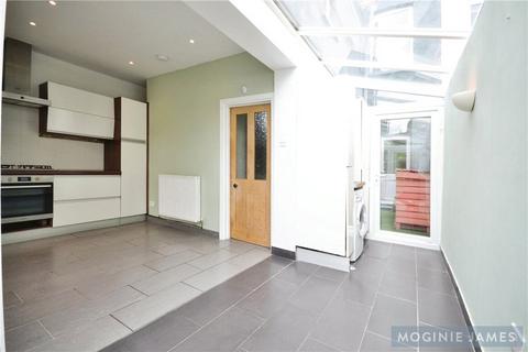 4 bedroom terraced house for sale, Splott Road, Splott, Cardiff