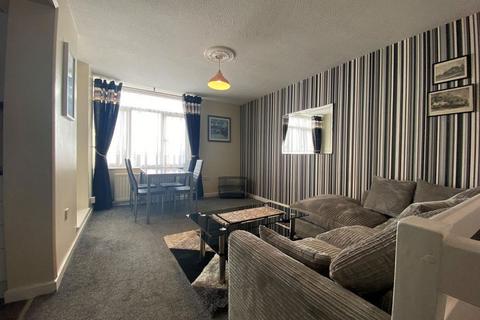 3 bedroom maisonette for sale, Kenilworth Court, Sulgrave, Washington, Tyne and Wear, NE37 3EA