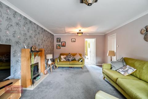 6 Millbrook Drive, Shenstone, Lichfield, WS14 0JL