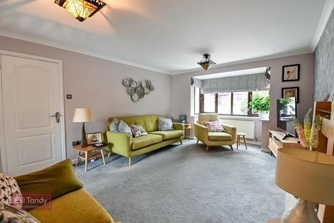 6 Millbrook Drive, Shenstone, Lichfield, WS14 0JL