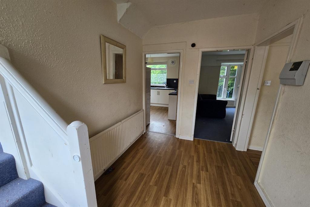 Highfield Road, Dunkirk, NG7 2JE 3 bed detached house for sale £220,000