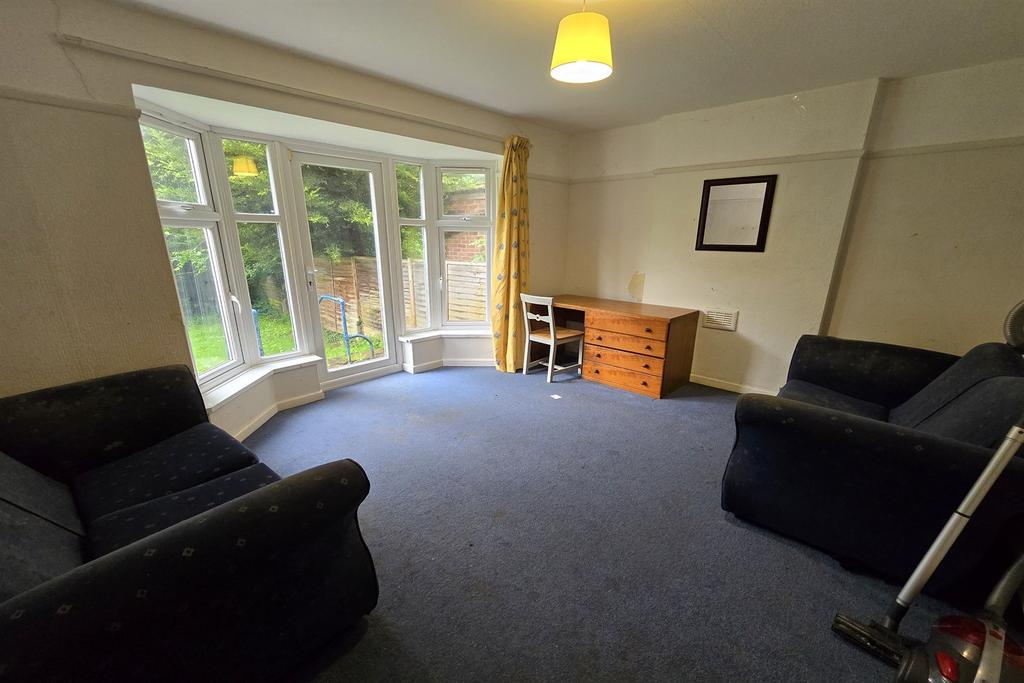 Highfield Road, Dunkirk, NG7 2JE 3 bed detached house for sale £220,000