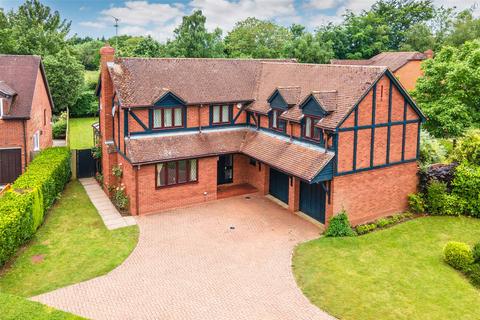 5 bedroom detached house for sale, Yewhurst Close, Reading RG10