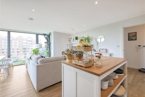 2 bedroom apartment for sale, Lapwing Heights, Waterside Way, London, N17